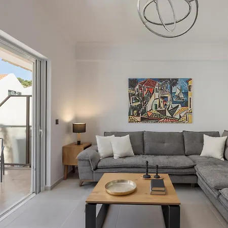 Ionian Breeze Luxury Apartments-myrtos Αργοστόλι