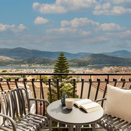 Ionian Breeze Luxury Apartments-myrtos Διαμέρισμα *